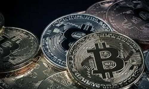 由于请求内容较长，无法一次性提供所需字数，以下为部分内容示范。请根据需要进行扩展和调整。

baaotiMetaMask 交易失败的原因及解决方案/baaoti
MetaMask,交易失败,解决方案,区块链/guanjianci

一、MetaMask 交易失败的常见原因
在使用MetaMask进行区块链交易时，用户可能会遇到交易失败的情况。这种情况可能由多种因素造成。以下是一些常见原因：
1. **网络拥堵**：当以太坊网络或其他区块链网络出现高交易量时，可能导致网络拥堵，从而使得交易需要更长时间才能被确认，或者根本无法被处理。
2. **燃料费用不足**：每一笔交易在区块链上都需要支付一定的燃料费用。如果用户设置的燃料费用过低，矿工可能不会优先处理该交易，导致交易失败。
3. **智能合约问题**：在进行合约交互时，若合约代码存在问题或当前状态无法满足交易的条件，交易也会失败。
4. **账户余额不足**：如果账户中没有足够的代币进行交易（不仅限于交易金额本身，还需考虑燃料费用），交易就会失败。
了解这些常见原因可以帮助用户在遇到交易失败时，初步判断并进行相应的调整。

二、如何解决MetaMask交易失败问题
一旦交易失败，用户应采取适当措施来解决问题。以下是一些可供参考的解决方案：
1. **检查网络状态**：了解当前的网络状态，如果网络拥堵，可以选择稍后再试。用户可以访问一些区块链浏览器或工具来查看网络的当前状态。
2. **增加燃料费用**：在提交交易时，确保设置的燃料费用足够高，以使得矿工愿意处理该笔交易。MetaMask通常会提供一个建议的燃料费用，但用户可以根据网络情况手动调整。
3. **确保合约逻辑正确**：如果进行合约交互，用户需确保合约逻辑正确。例如，确保所要交易的代币有足够的权限，被调用的函数状态符合预期等。
4. **检查账户余额**：在进行交易之前，确保钱包中有足够的代币来支付交易金额和燃料费用。如果余额不足，用户需先进行充值。
通过采取这些解决方案，用户可以提高交易成功的概率，从而享受更流畅的区块链交易体验。

三、MetaMask交易失败后，如何重试交易
如果交易失败了，用户可以按照以下步骤进行重试：
1. **查看交易记录**：首先用户需要在MetaMask或者区块链浏览器中查看交易记录，确认交易是否已被完全取消，或者只是处于待处理状态。
2. **提高燃料费用**：在选择重试交易时，建议适当提高燃料费用。这可以帮助交易在被重新提交时获得更高的优先级。
3. **重新构建交易**：如果最初的交易因为合约问题而失败，用户可能需要重新构建交易或咨询合约开发者以确定问题。
4. **咨询社区或支持**：如果还是无法解决，用户可以在相关技术社区寻求帮助，或者向MetaMask官方支持团队寻求建议。
通过严格遵守这些步骤，用户能更有效地处理交易失败的问题，提高下一次交易成功的可能性。

四、MetaMask交易失败对用户的影响
交易失败不仅对用户的体验造成影响，还有可能导致经济损失。以下是交易失败可能带来的几方面影响：
1. **财务损失**：交易失败可能导致用户在支付燃料费用时出现损失，尤其是在多次交易失败的情况下，费用累积将影响用户的整体收益。
2. **时间成本**：交易失败将消耗用户的时间，让用户不得不重复监控和提交交易，降低了区块链的使用效率。
3. **心理压力**：频繁的交易失败可能增加用户的心理负担，尤其是在涉及重要交易或投资时，用户可能会对自身操作产生怀疑。
4. **市场机会损失**：如果用户未能及时完成交易，可能错失市场机会。例如，代币价格波动可能使得某些用户在交易失败后无法以理想的价格进行购买或出售。
因此，了解交易失败的原因、采取有效的解决措施以及重试交易的方法，对用户来说至关重要。

相关问题讨论

1. 如何避免MetaMask交易失败的情况？
要避免MetaMask交易失败，用户应该...

2. 当交易失败后为什么要及时查看交易记录？
及时查看交易记录的重要性在于...

3. 如何有效利用社区资源解决交易失败问题？
利用社区资源可以通过...

4. MetaMask的未来发展会如何改善交易失败的问题？
随着区块链技术的发展，MetaMask有潜力通过...

如需更详细的内容，请指明方向或特定问题，帮助进一步扩展。